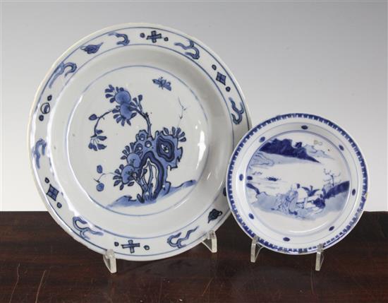 Two Chinese blue and white dishes, Transitional period, c.1620-40, 12.5 and 20.5cm, some faults